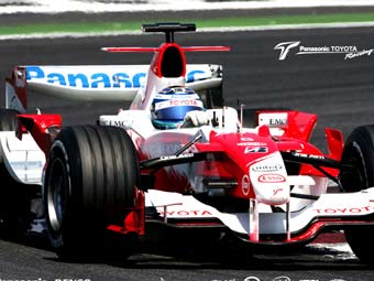  Toyota.    toyota-f1.com