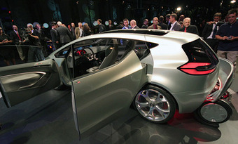 Opel Flextreme.  .