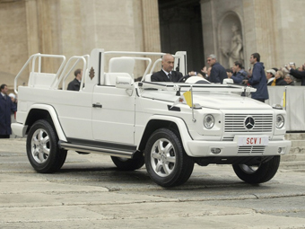  Mercedes-Benz G-Class.  Mercedes-Benz