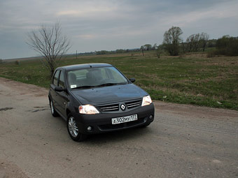 Renault Logan.  .