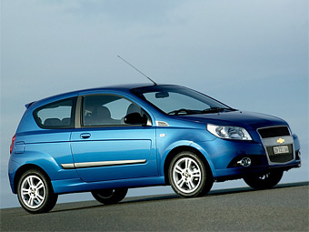 Chevrolet Aveo.  Chevrolet