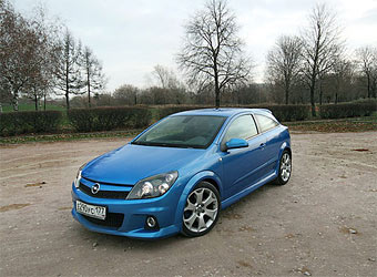 Opel Astra OPC.   Opel