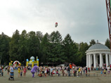      16:40    (14:40  )    