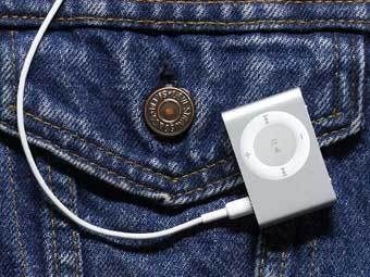  iPod Shuffle.    Apple