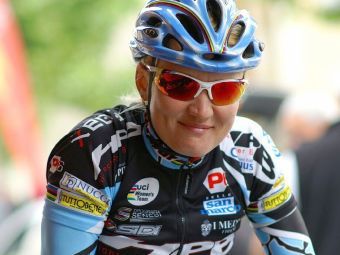  .    procyclingwomen.com