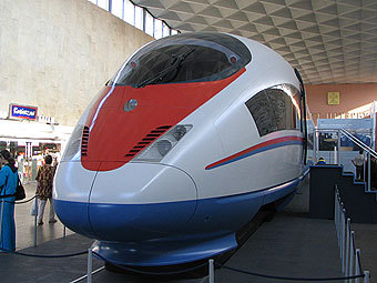     Velaro RUS,   , Wikimedia Commons