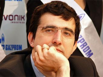  .    chessbase.com