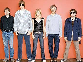 Sonic Youth.    muchmusic.com