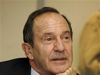  ,    Madoff Securities.  ©AP
