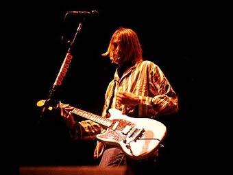     Fender Mustang.    jag-stang.com