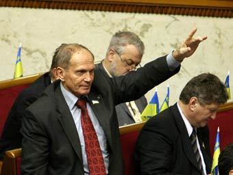   ().    razom.org.ua.