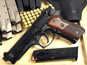 Beretta 92 FS.    Waffen-online.de