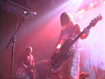  Sonic Youth.     