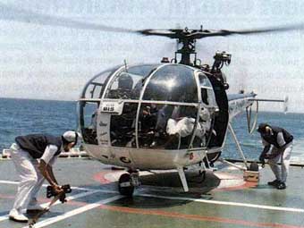  Chetak.    www.bharat-rakshak.com