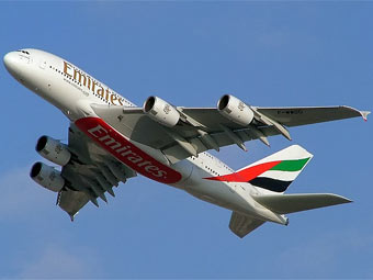 A380  Emirates.   G patkar   wikipedia.org 