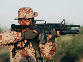   M4.    www.defenseindustrydaily.com