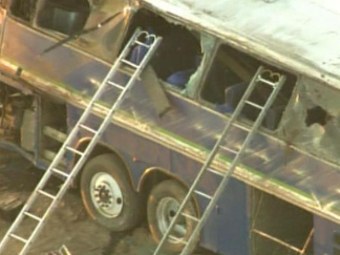 Разбившийся под
 Финиксом автобус. Кадр CNN