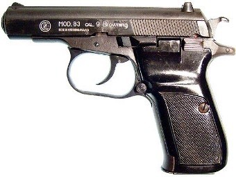 P-83.    dienstwaffen.di.funpic.de