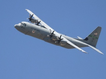 C-130J  .    richard-seaman.com
