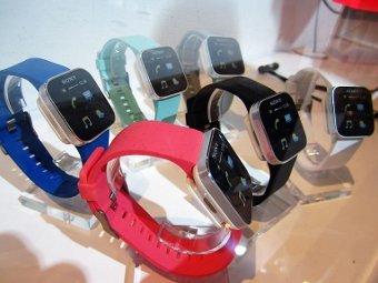 Sony SmartWatch,  "."