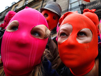  Reuters