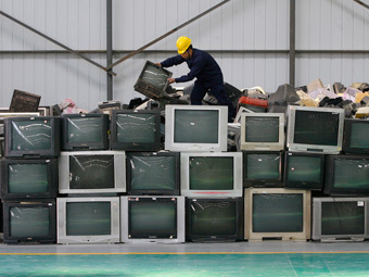  Reuters